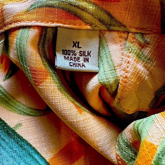 Tommy Bahama XL 100% Silk Tropical men’s short sleeve - Picture 7 of 7